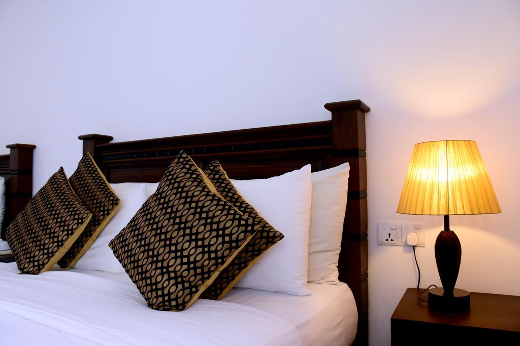Hotel Bamiyan Kandy Luaran gambar